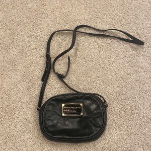 MARC BY MARC JACOBS CROSS BOBY BAG
